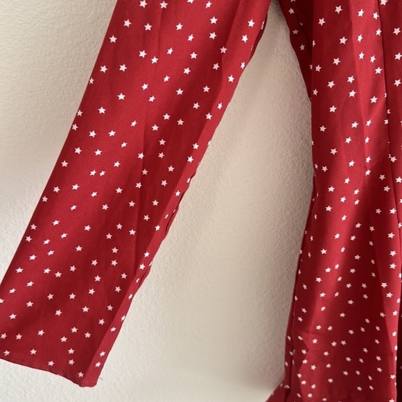 NWT Lovers + Friends Star Print Ruffled Wrap Romper - Picture 7 of 12